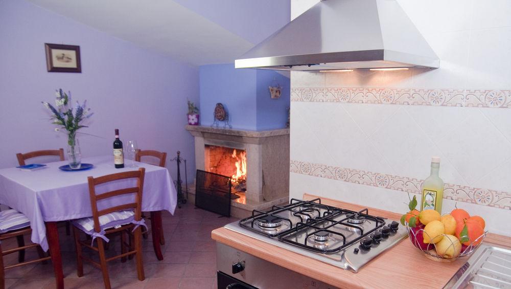 Apartmán Tetto Fiorito Castellammare di Stabia Exteriér fotografie