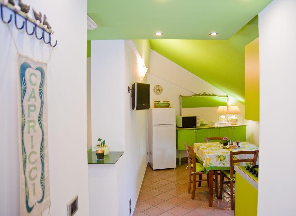 Apartmán Tetto Fiorito Castellammare di Stabia Exteriér fotografie